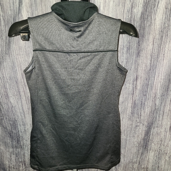 Oakley Balata Women's Gray Heather Sleeveless Golf Polo Regular Fit Size Small - Picture 4 of 9